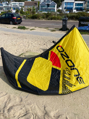 
                  
                    Ozone Uno V2 | 6 Metre | Yellow
                  
                